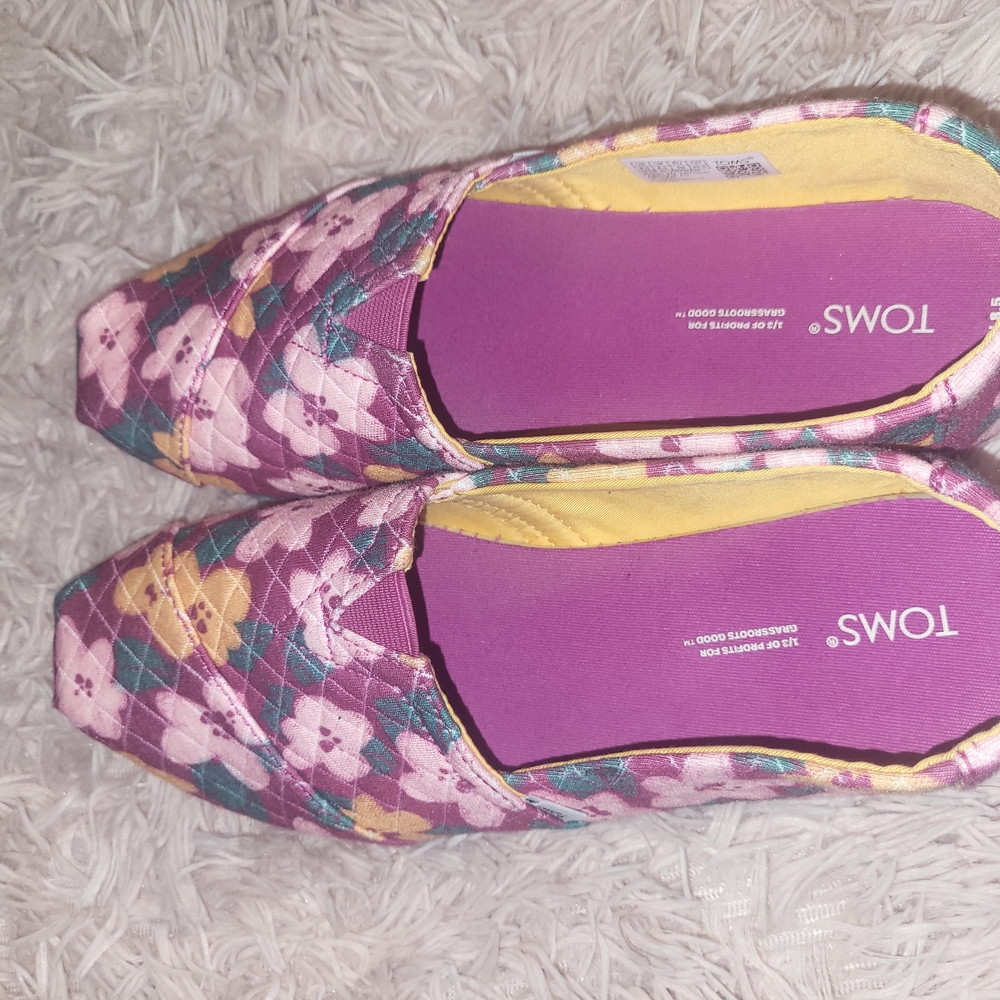 Toms Vibrant Purple and Yellow Slip-On Flats Used Twice.